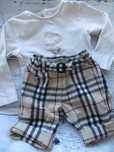 set Burberry pantaloni 3/4 si bluzita 18 M