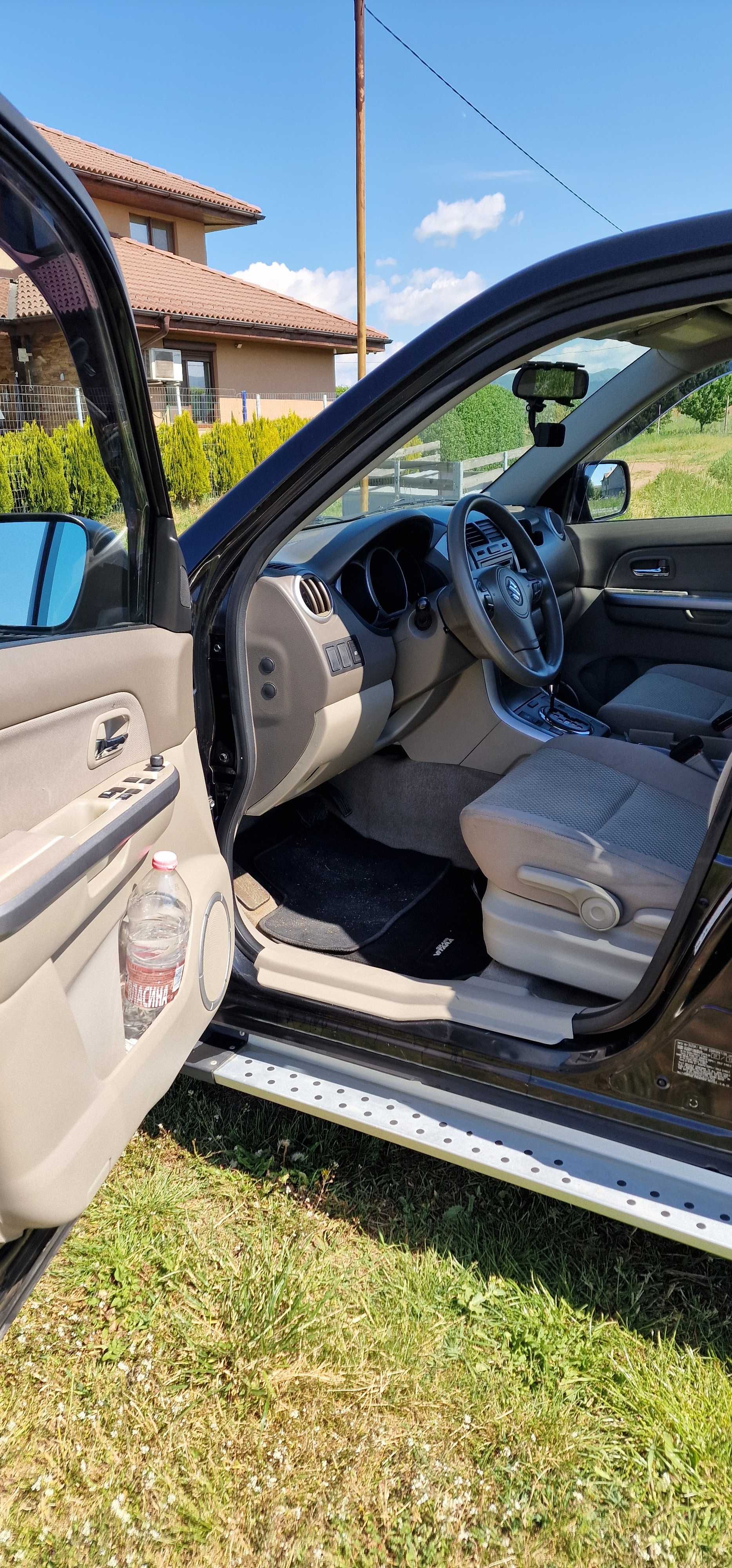 Продавам Suzuki Grand Vitara Premium Facelift 2.4i 2012
