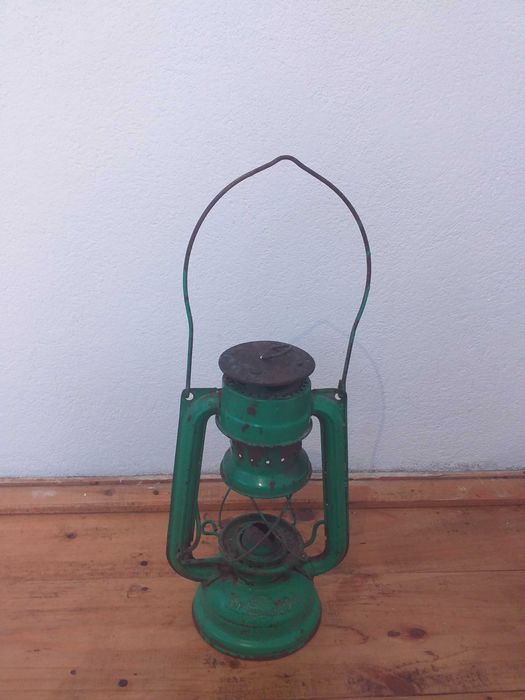 Lampa/felinar vechi METALOGLOBUS,anii '60-'70-vintage