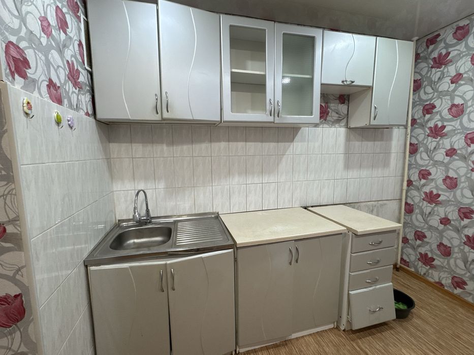 Продам кухню за символическую цену