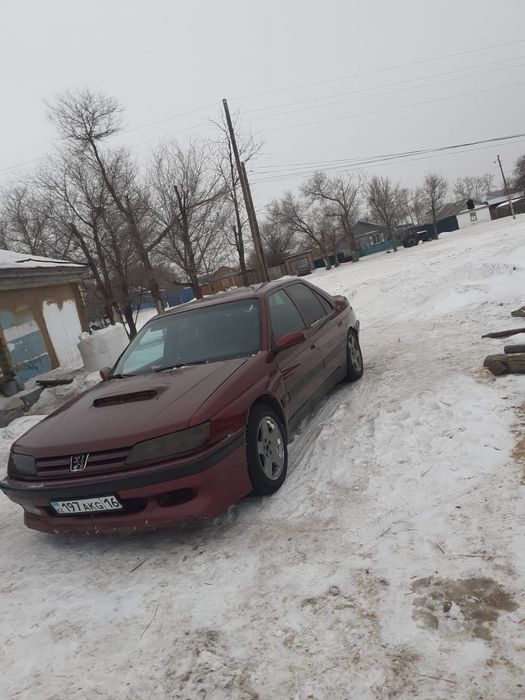 Продам машину Пижо