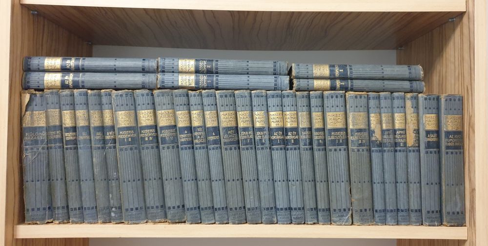 Colecție completă – 41 volume în limba maghiară, scrierile lui Mikszát