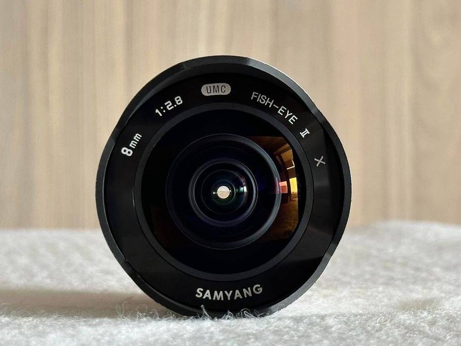 Samyang Fuji fish-eye 8 mm (12 mm), F2.8 II
