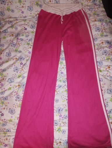 Vând hăinuțe bune