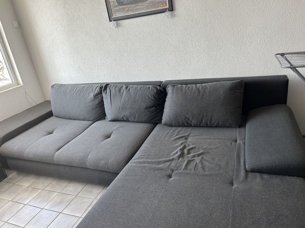Голям диван за хол