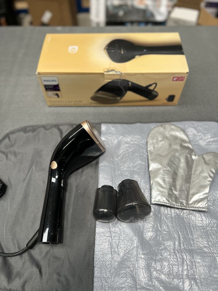 Уред за гладене с пара / Вертикална ютия Philips STH7060/80 , 1500W