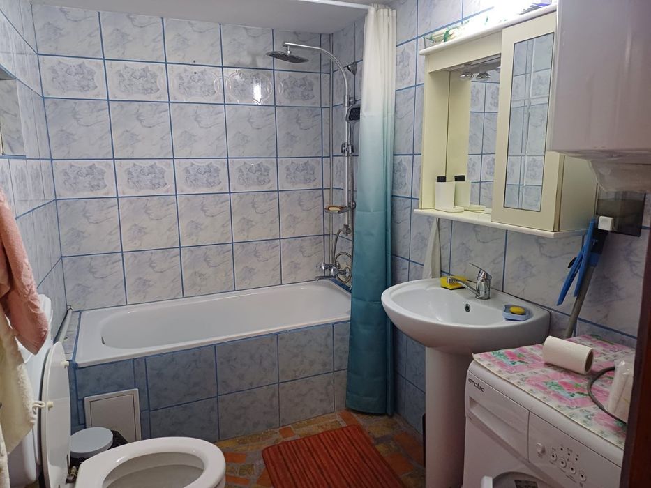 Închiriez cabana liberă de Revelion și Crăciun