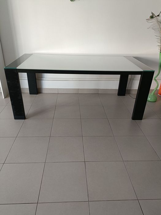 Masă cu blat din sticlă securizată 190/95