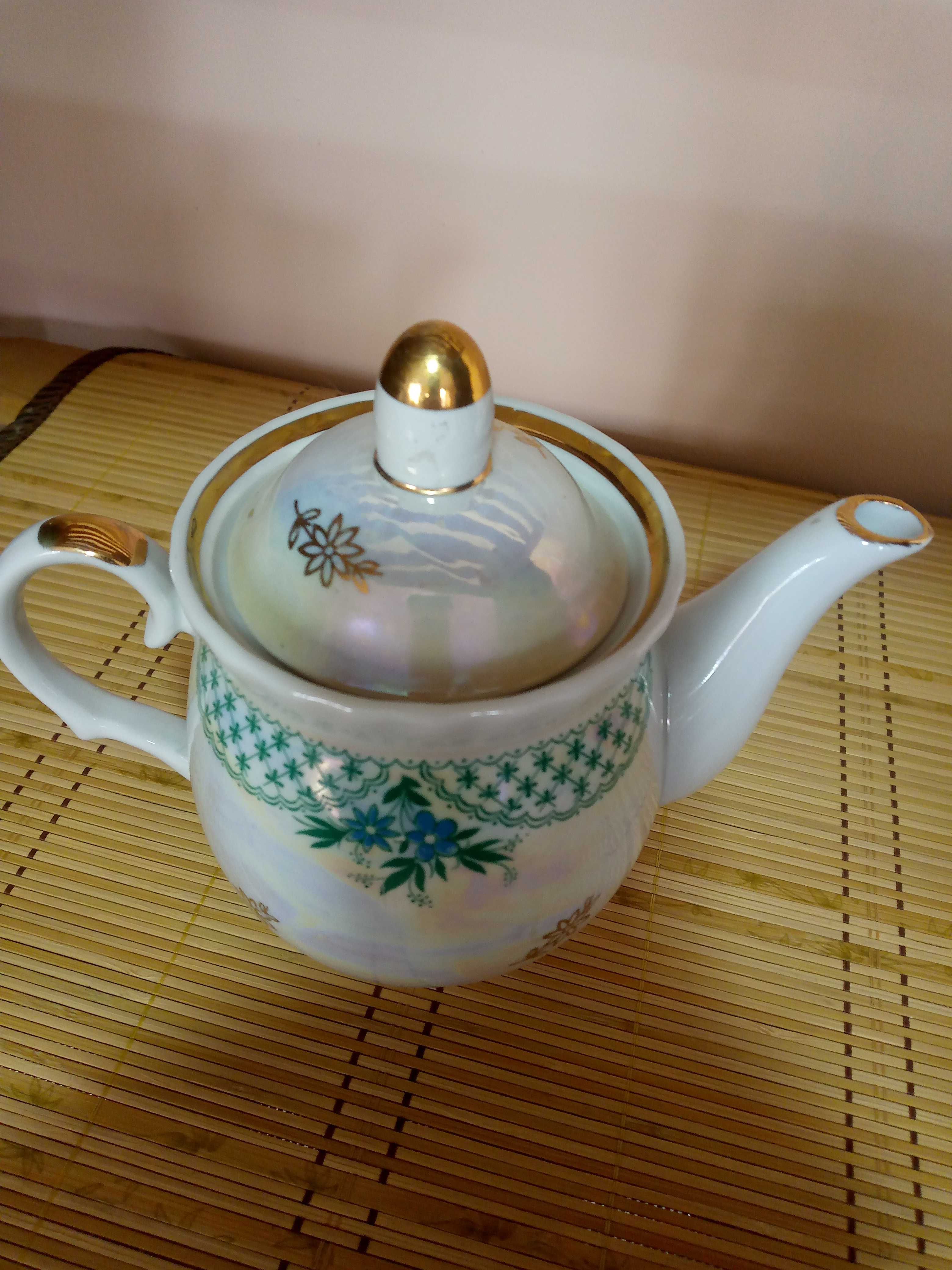 Новый советский чайник с красивым узором для кофе или чая