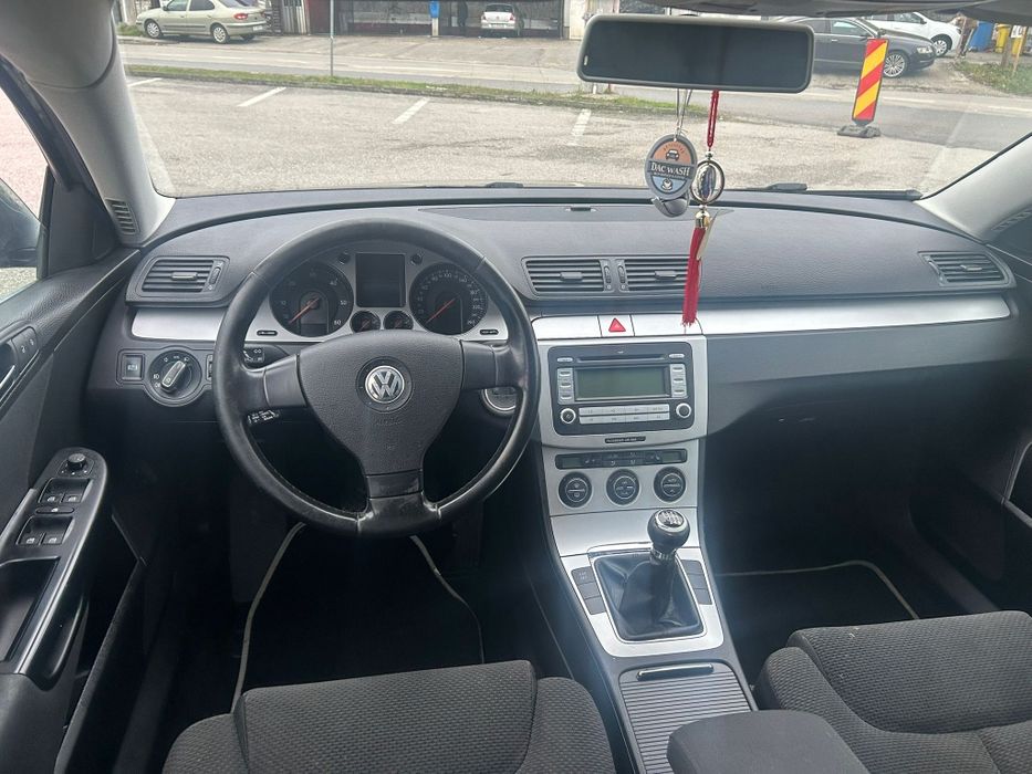 Apăsați B6 2.0 tdi 170cp