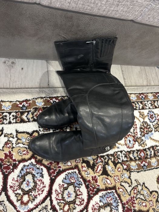 Зимние женские сапоги