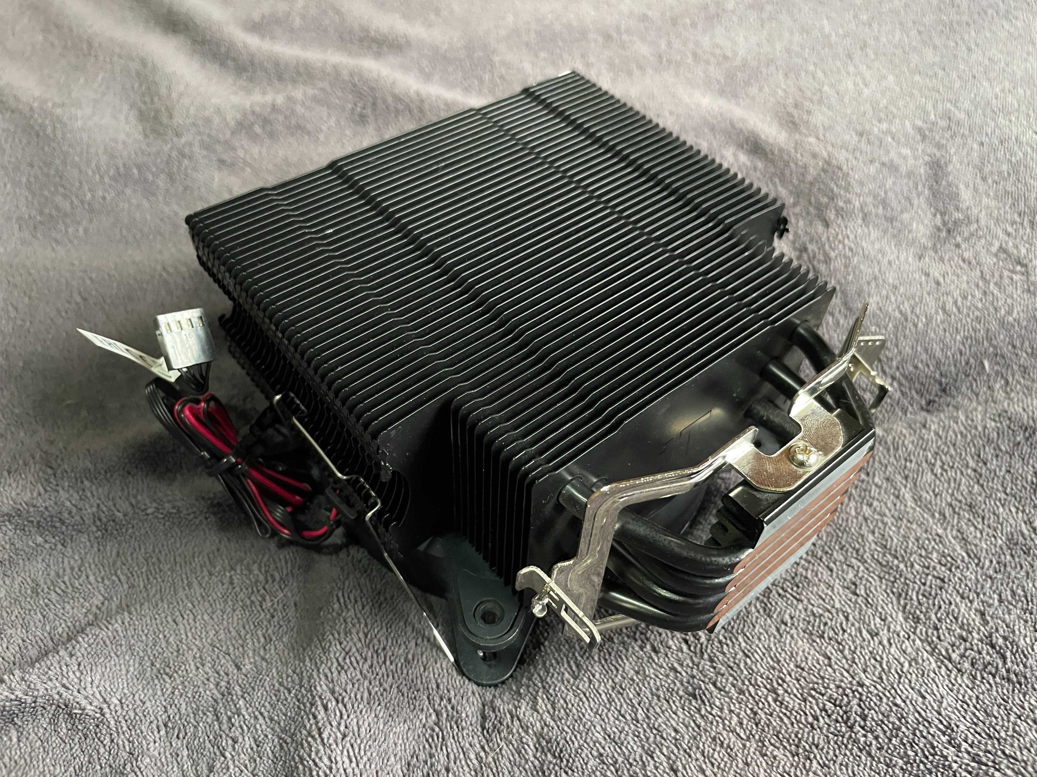 Кулер для процессора Thermaltake UX200