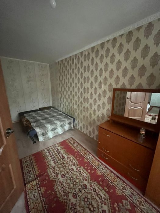 Продам двух комнатную квартиру. Хорошем районе 342 квартале, тихи двор