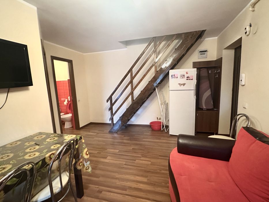 Apartament 3 camere decomandat lângă Spitalul Judetean