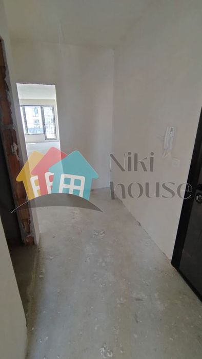 Продава се Тристаен апартамент в Варна, Аспарухово - 100 кв.м за 1320 €/кв.м - Снимка #5