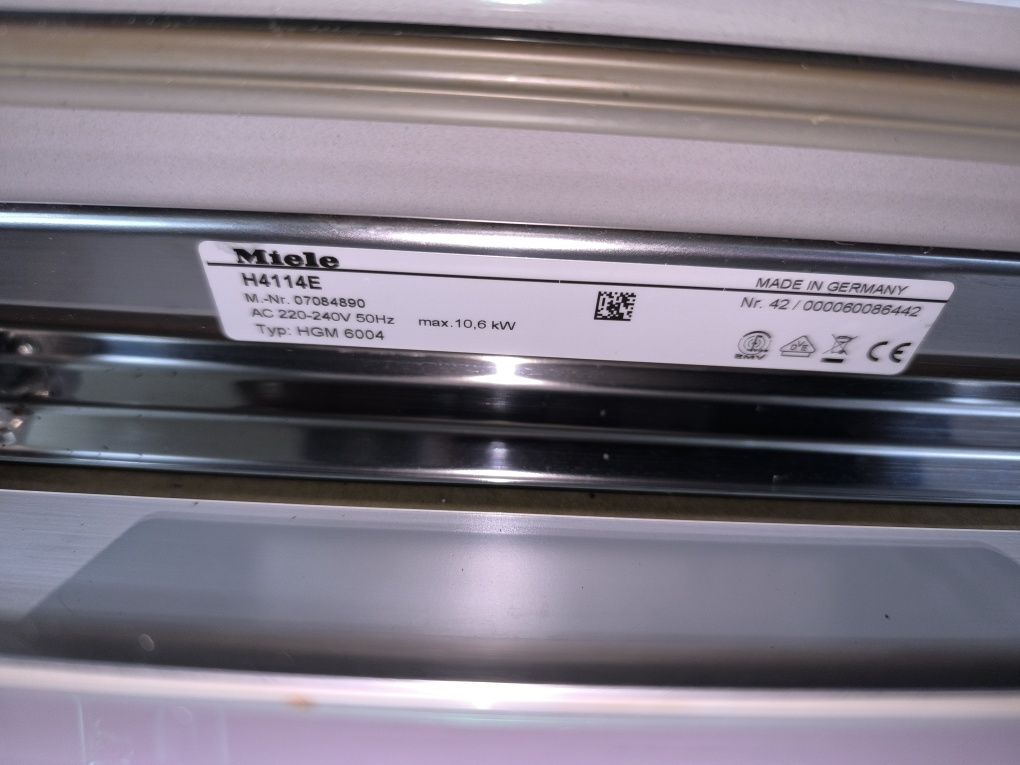 Фурна с котлони Miele H4114E