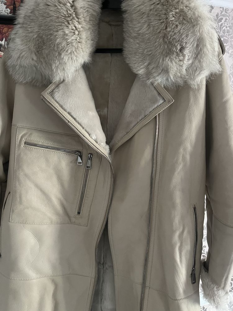 Продам женскую дубленку