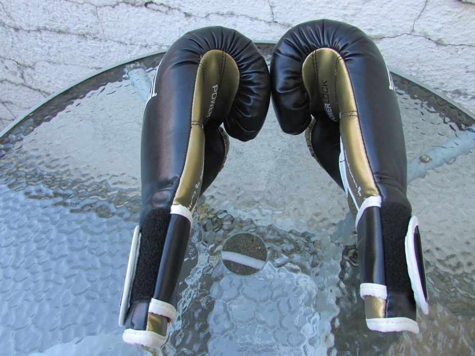 Боксови ръкавици Everlast Powerlock