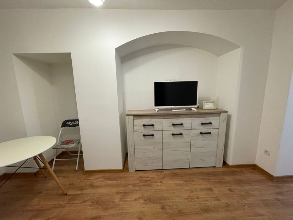 Inchiriez apartament/garsoniera regim hotelier zona ultracentrala