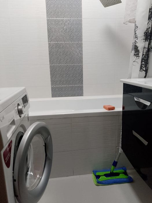 Сдам 2 КВ р-он Гороотдел,центр 180 тыс+ ком, ремонт, мебель