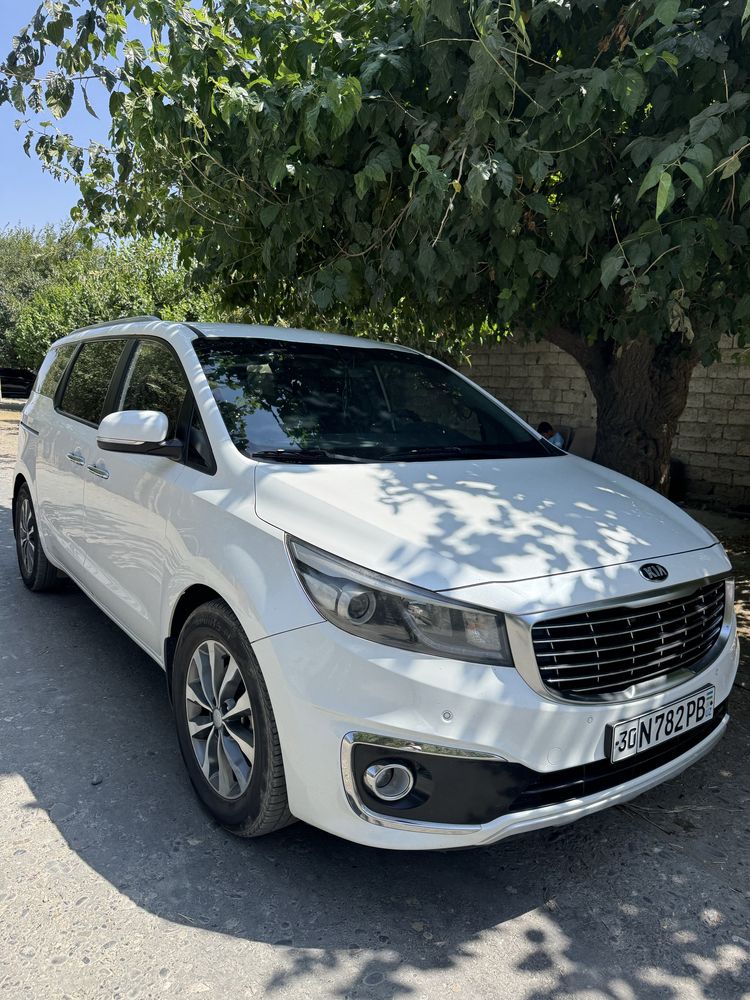 Kia karnival 2016