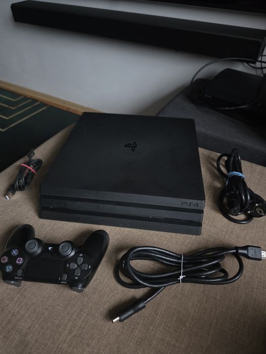 Consola Sony Ps4 Pro 1Tb modabila soft 10.01+10 jocuri