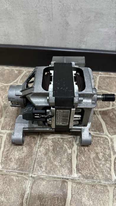 Мотор от стиральной машинки