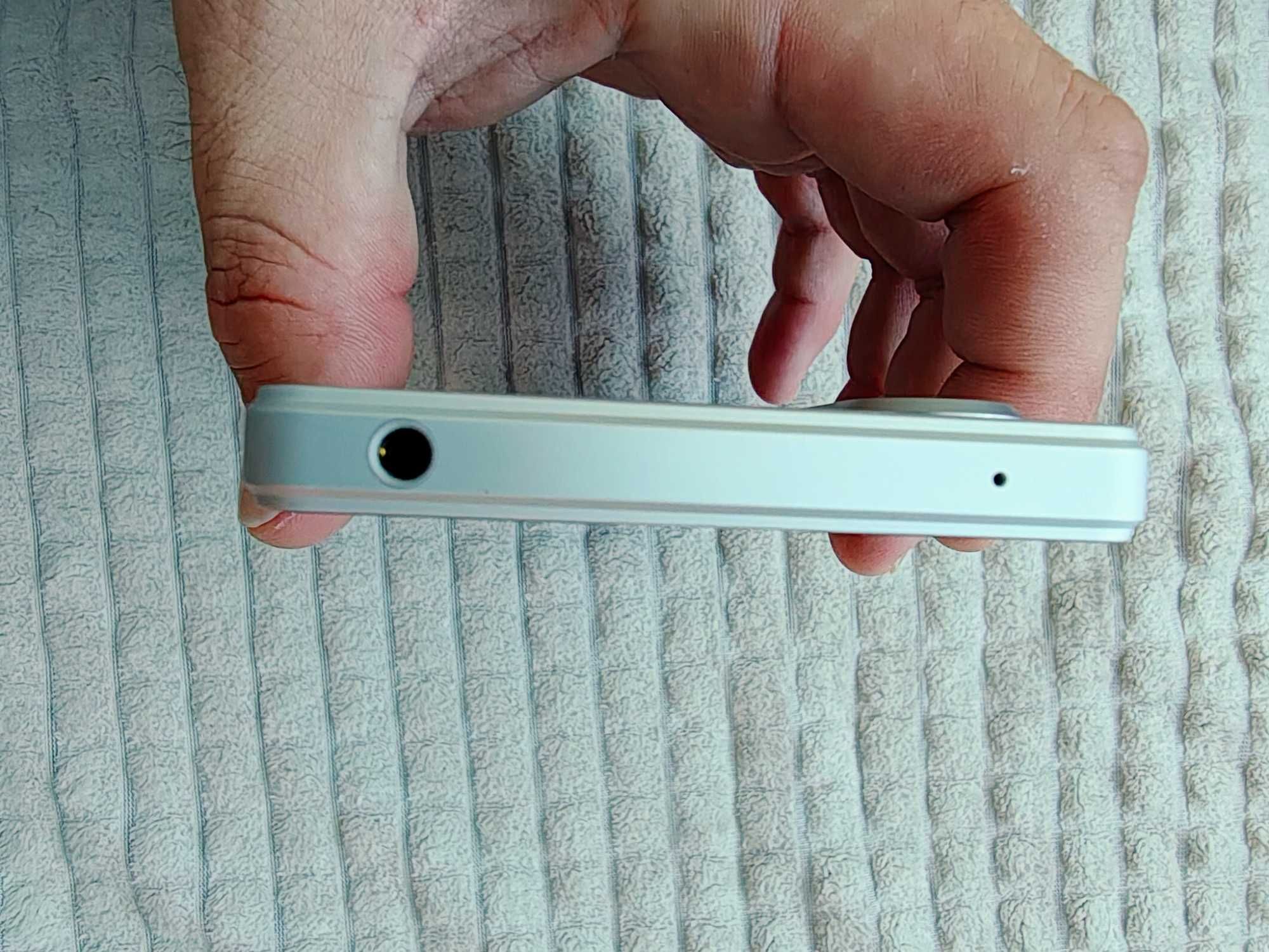 Продавам Sony Xperia 5 V