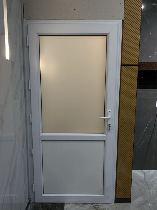 ПВХ двери ,актив пасив , пластиковые двери любых размеров