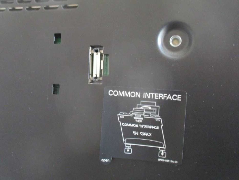 Samsung Common interface 5V adaptor CI+ smartcam tv LED Digi RDS RCS