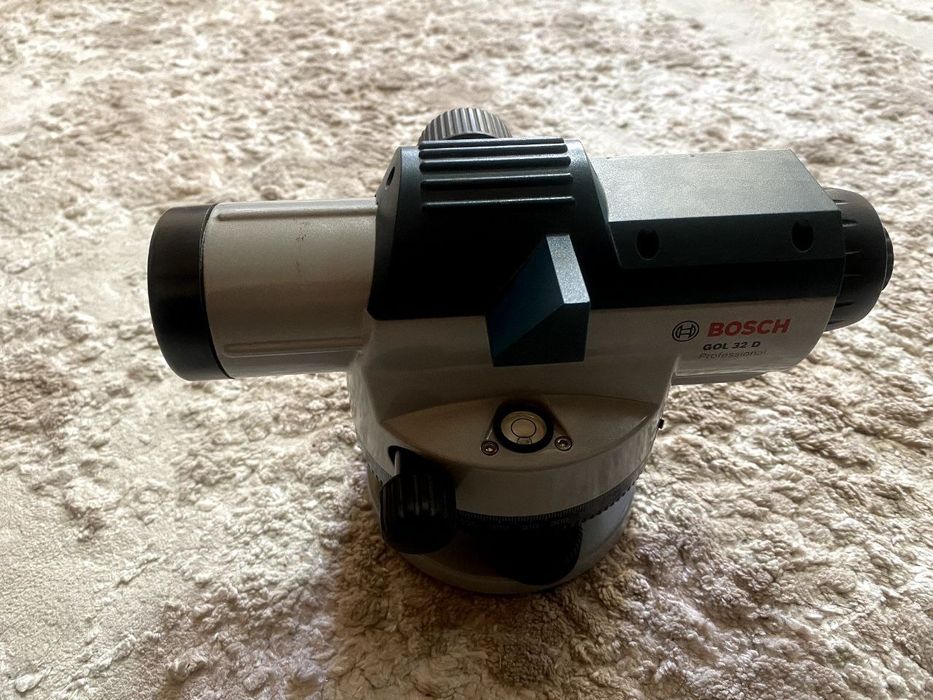 Нивелир Bosch оптический