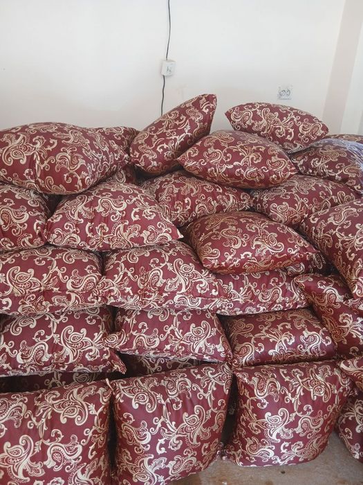 Yostiq tikib sotamiz