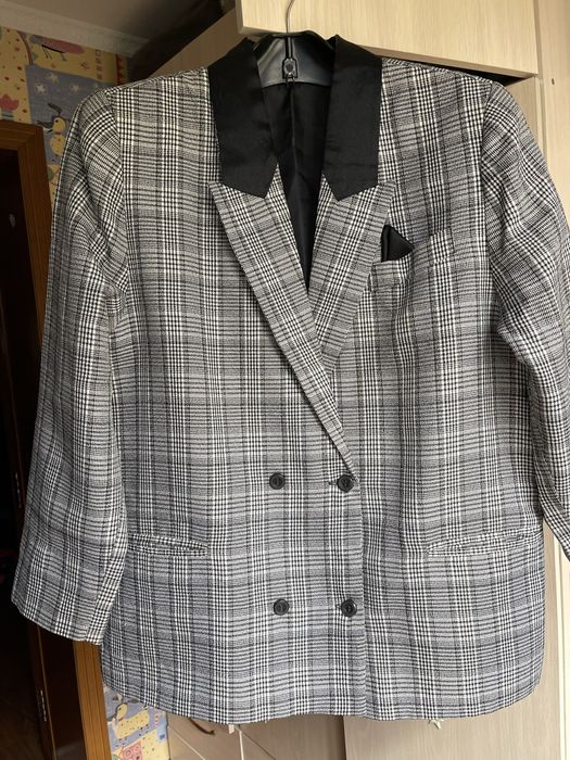 Костюм женский