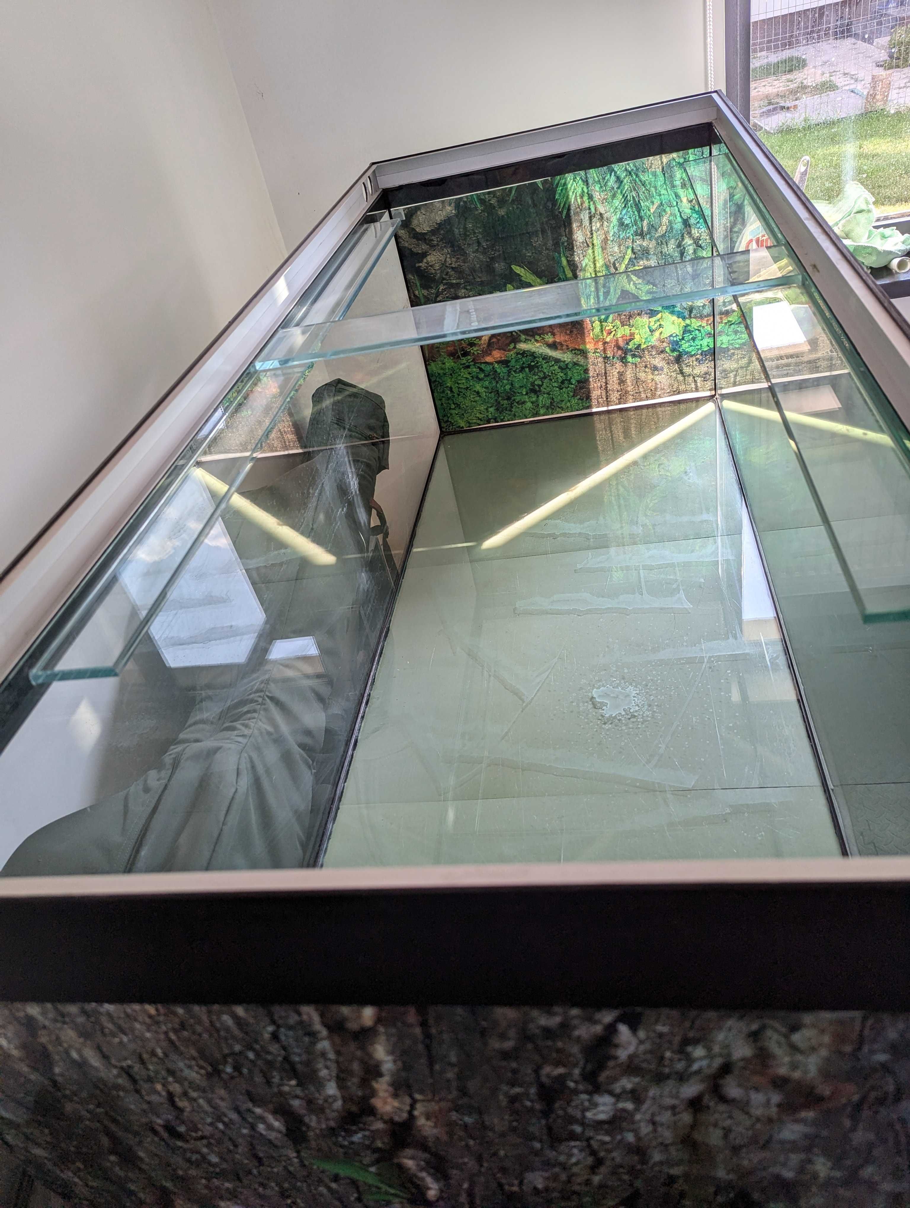 De vânzare acvariu spectaculos de 150x60cm!