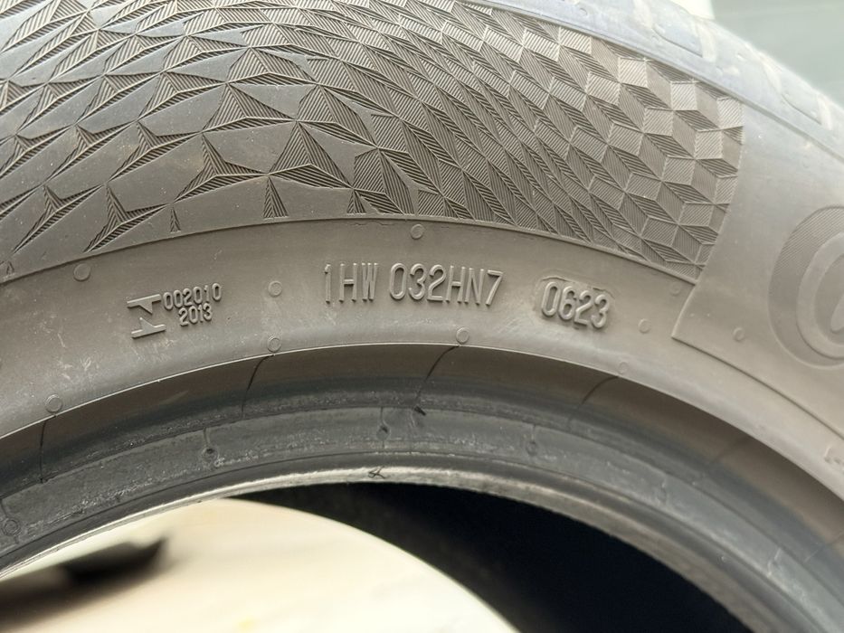 Летни гуми Continental-UltraContact - 215/60 R16