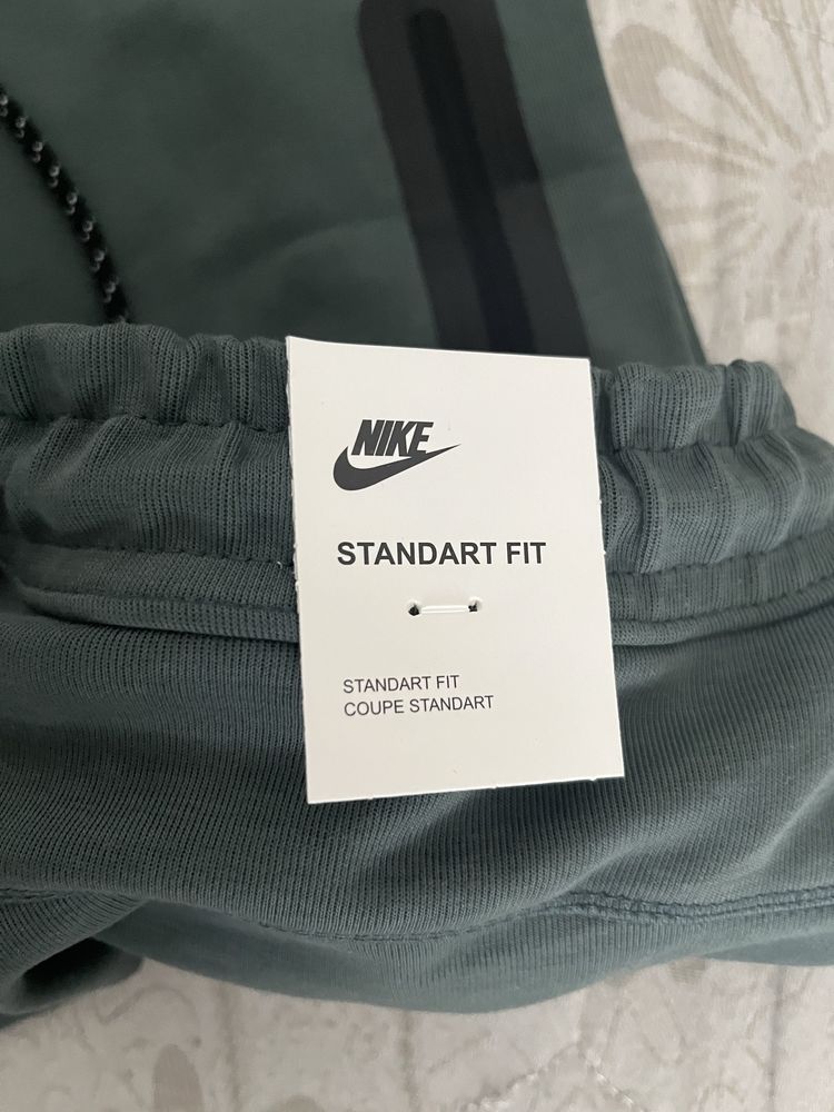 Nike tech fleece shorts