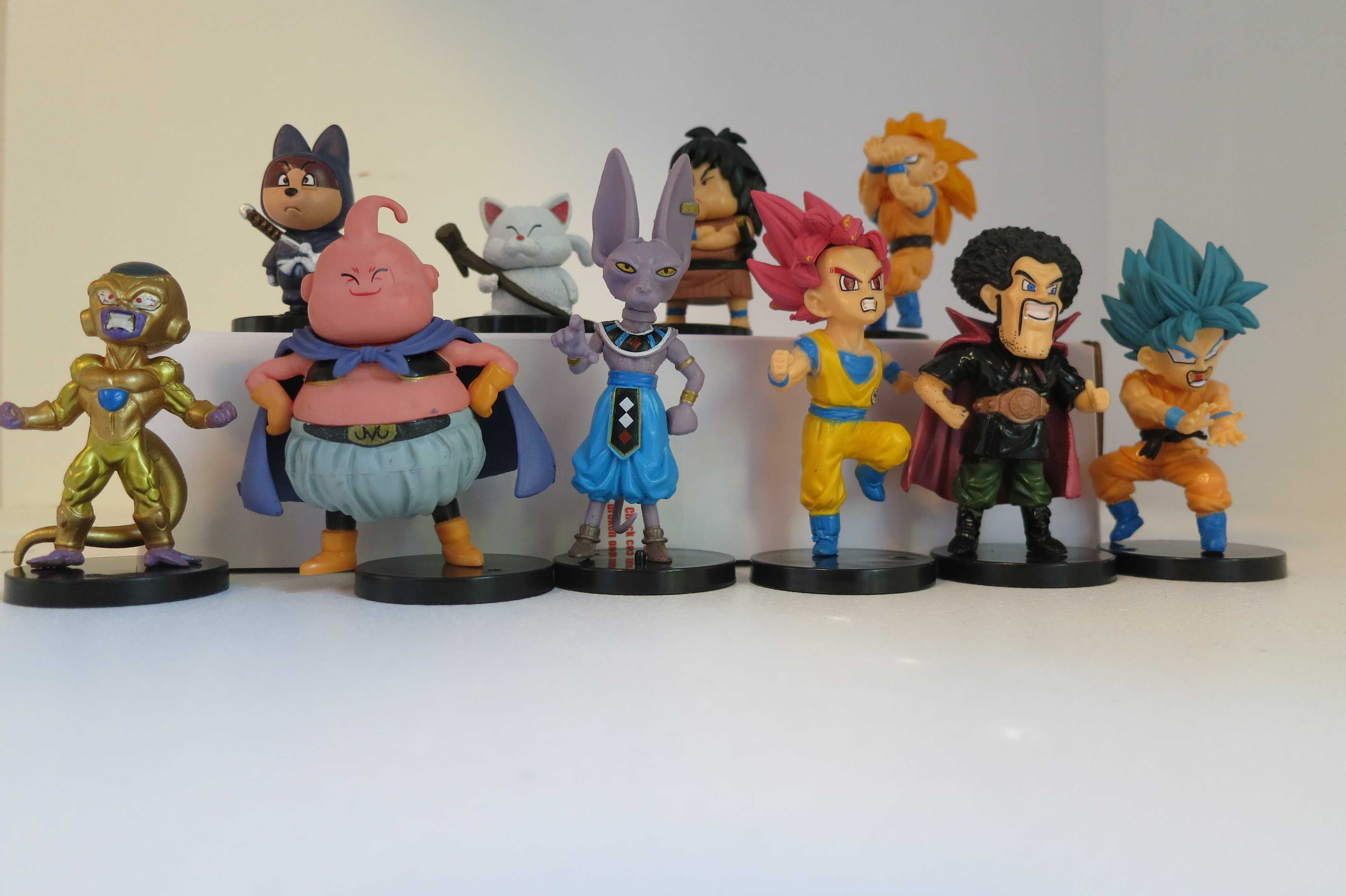 figurine din dragon ball z, vegeta, goku