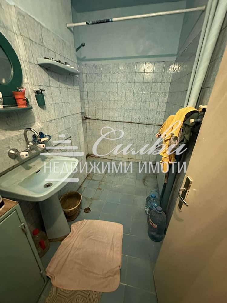 Продава се Тристаен апартамент в Търговище, Запад 2 - 84 кв.м за 850 €/кв.м - Снимка #6