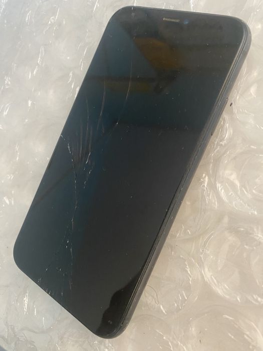 3 броя Iphone 13/X/XR Комлект!