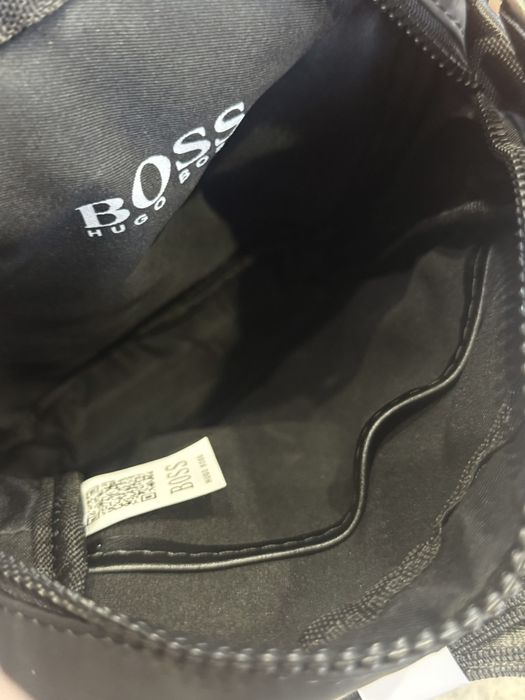 Черна мъжка чанта Hugo Boss