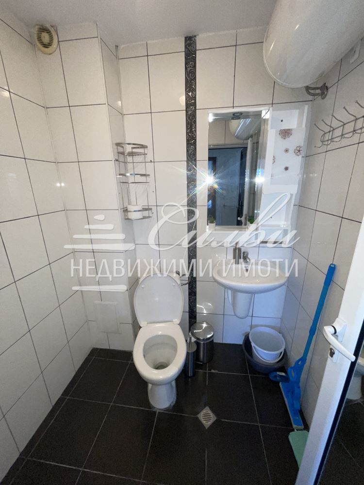 Дава се под наем Двустаен апартамент в Шумен, Пазара - 70 кв.м за 357 € - Снимка #8
