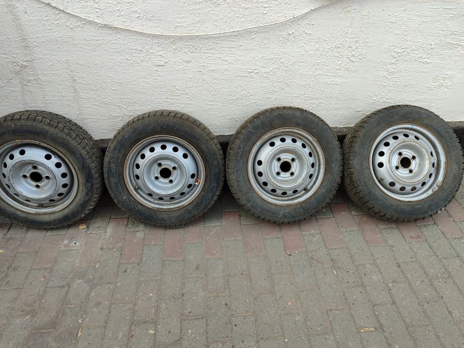 Продам зимние шины Cordiant