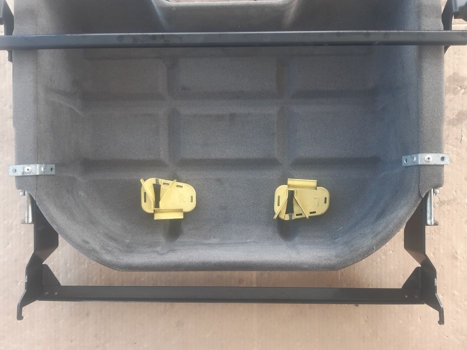 чекмедже  за багажник бмв е90