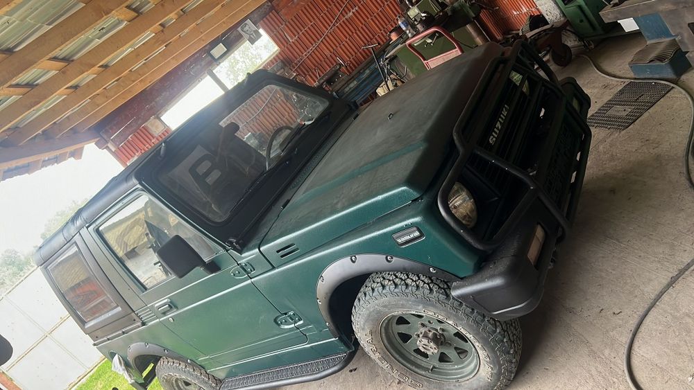 Vând Suzuki samurai