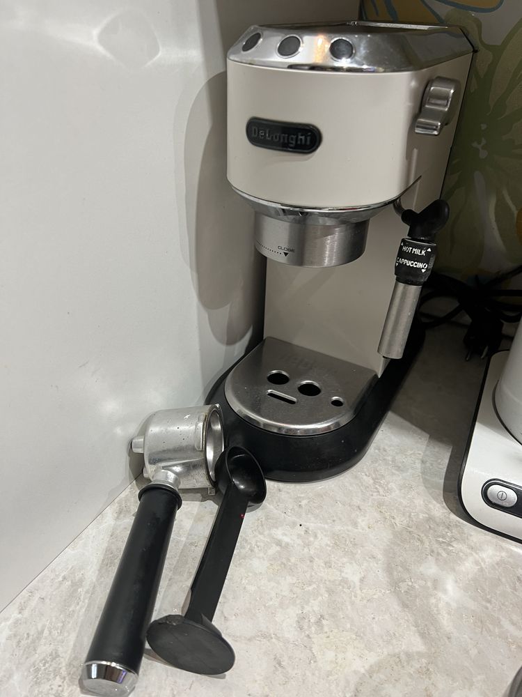 Кофеварка DeLonghi