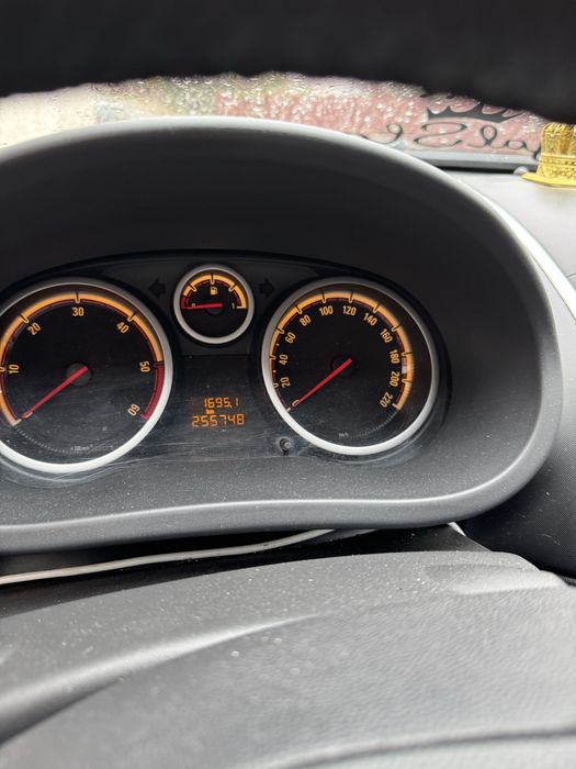 Opel Corsa D 1.3 diesel
