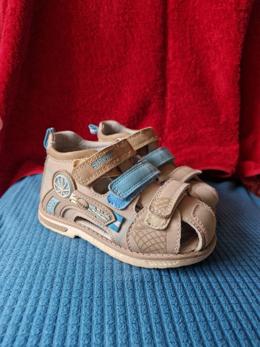 Детская обувь, сандалии