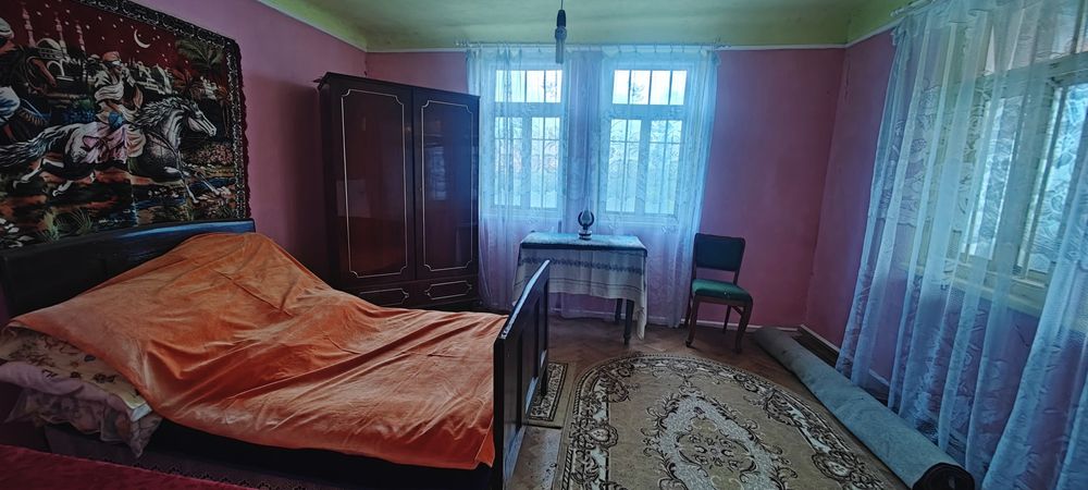 Casă cu teren 6338 mp