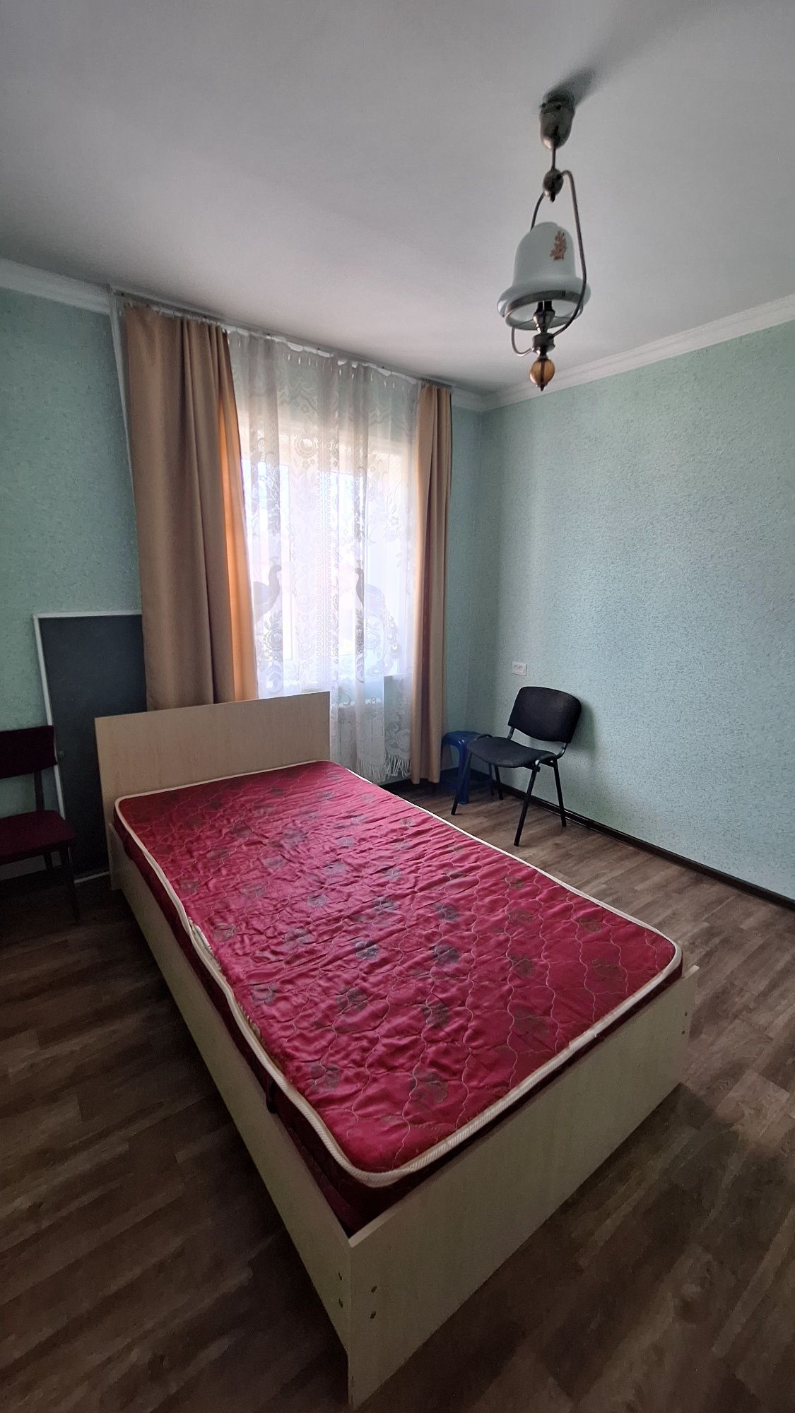 Продаётся 2х комнатная квартира в кирпичном доме. На Мелодии