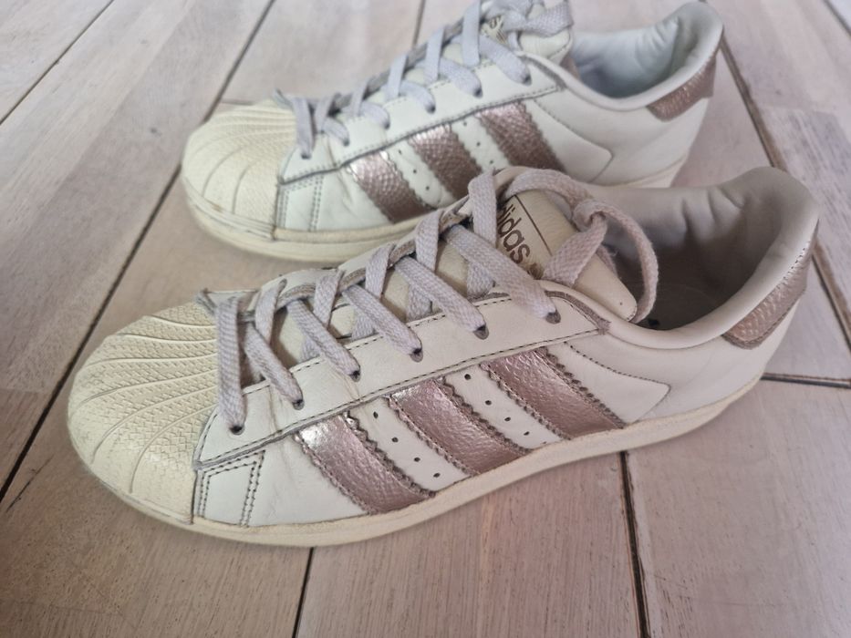 Маратонки ADIDAS SUPERSTAR естествена кожа